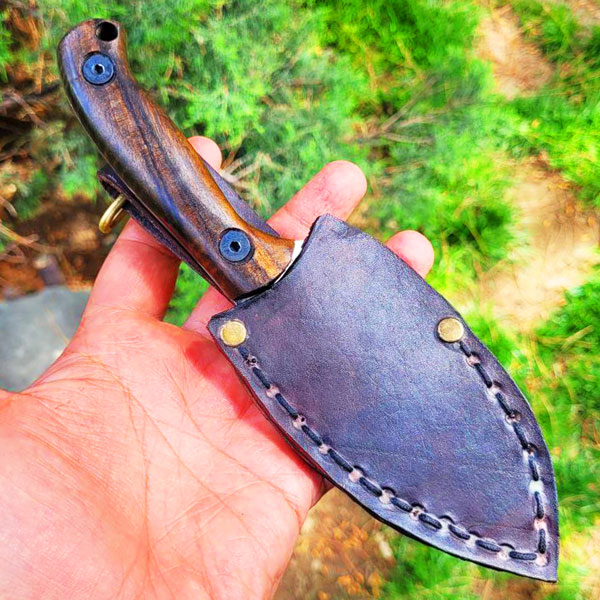 چاقوی دستساز غلاف چرمی sk136