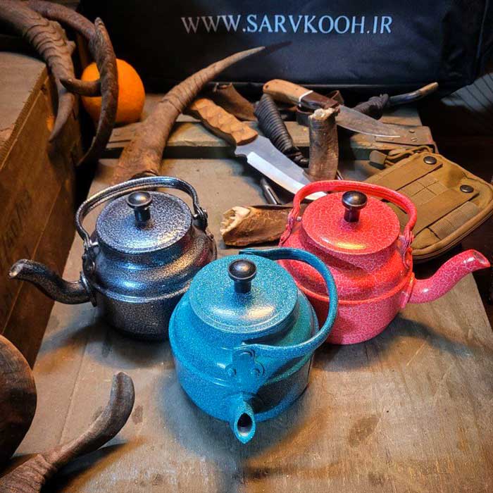 قوری کوچک کمپ و کوهنوردی | قوری سفری لعابی برای چای آتشی در ۳ رنگ